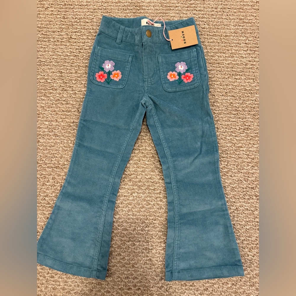 NWT - Girls Mini Boden Corduroy Flower Flare Pant - Size 5-6